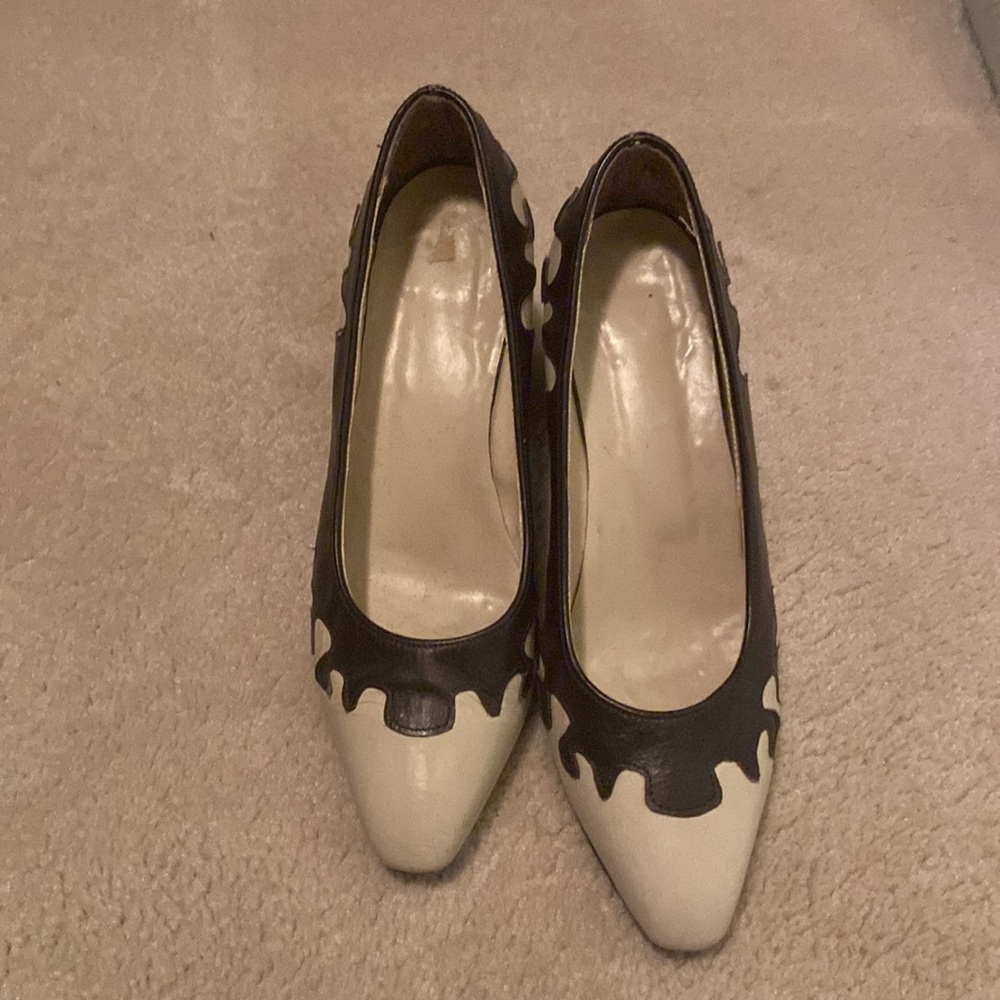 🔥 Vintage Heels - Picture 2 of 6